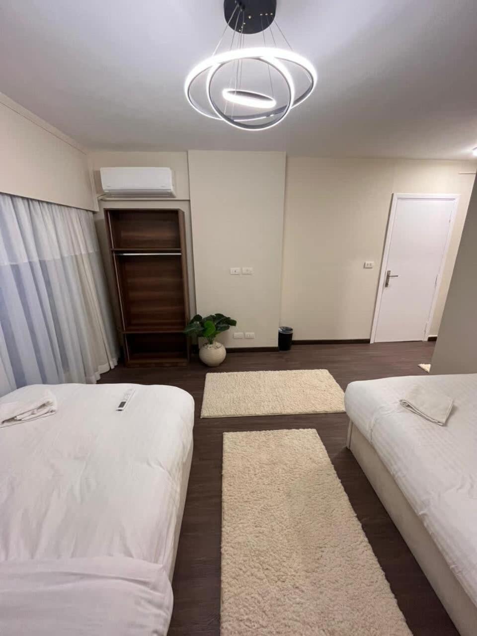 Zamalek Royal Nile View 3br Apartment