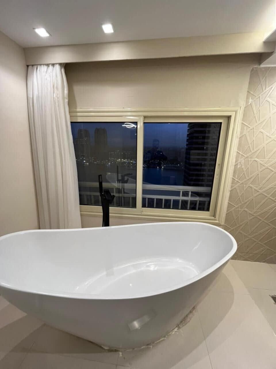 Apartment Zamalek Royal Nile View 3br *