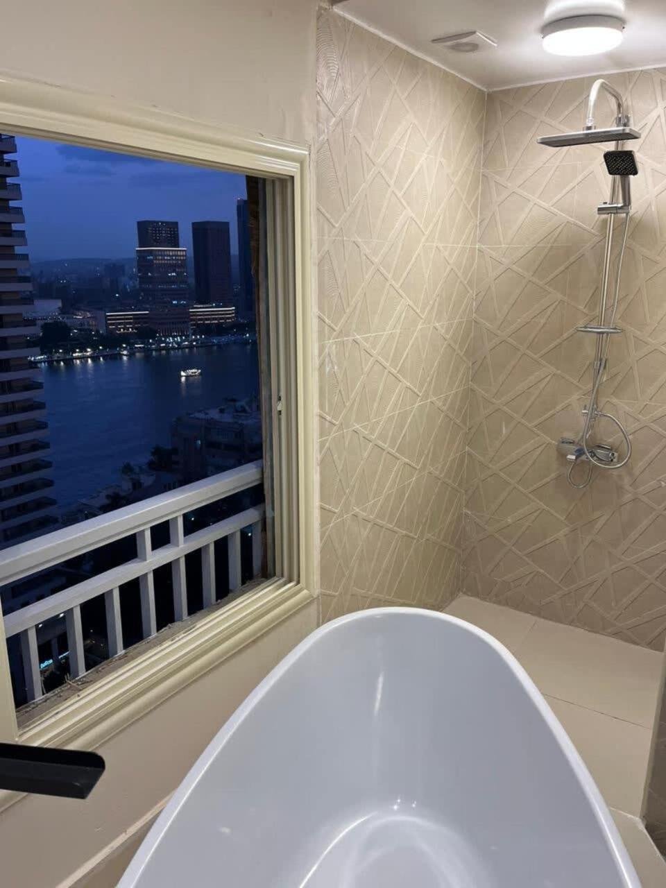 Zamalek Royal Nile View 3br
