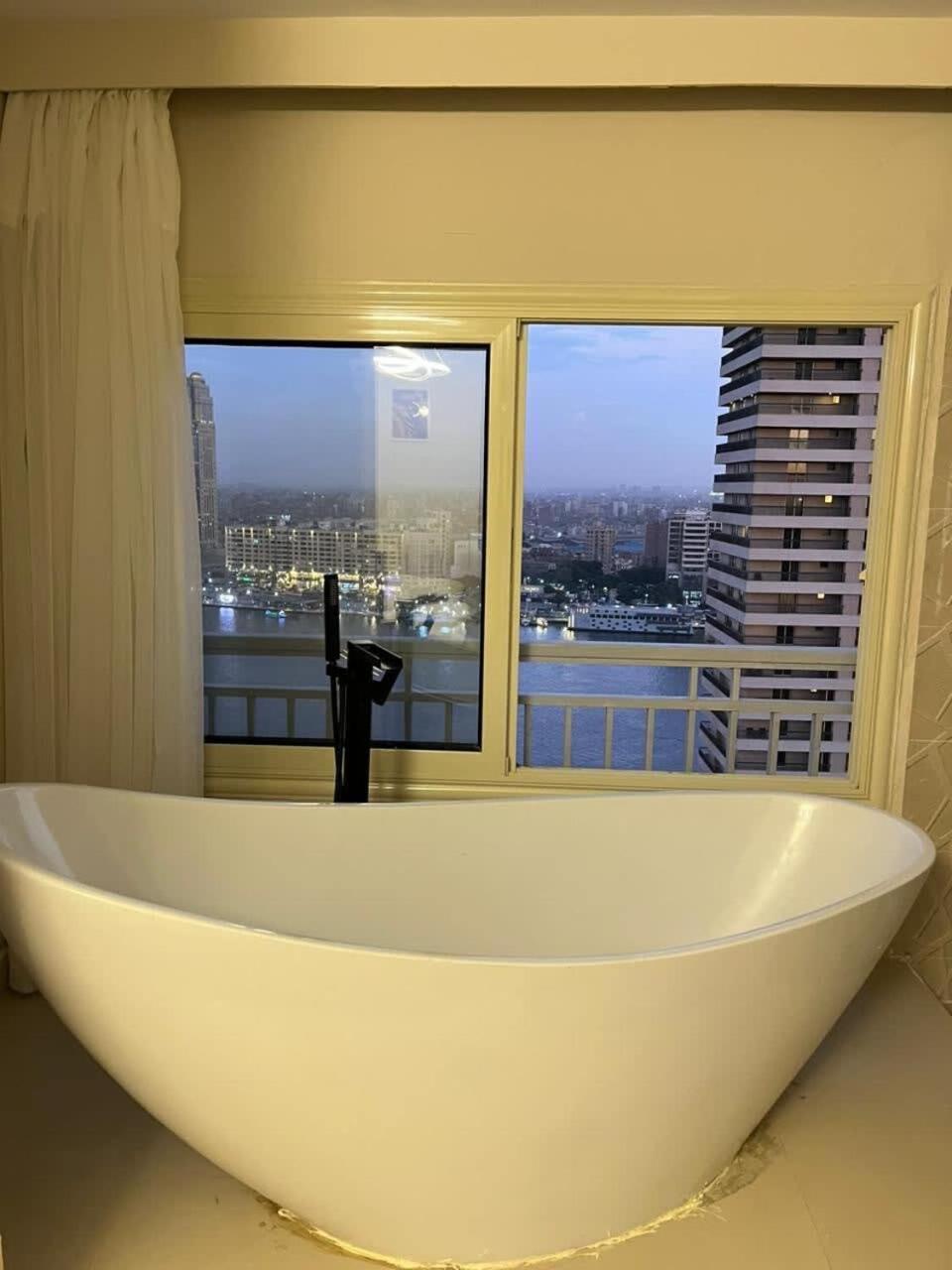 Zamalek Royal Nile View 3br Apartment