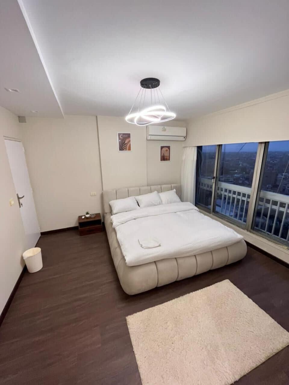 Apartment Zamalek Royal Nile View 3br