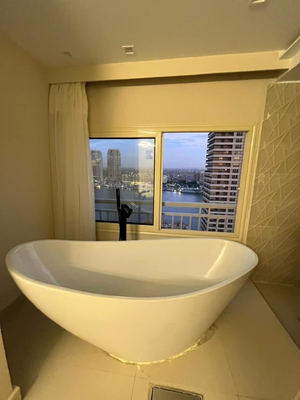 Zamalek Royal Nile View 3br Apartment